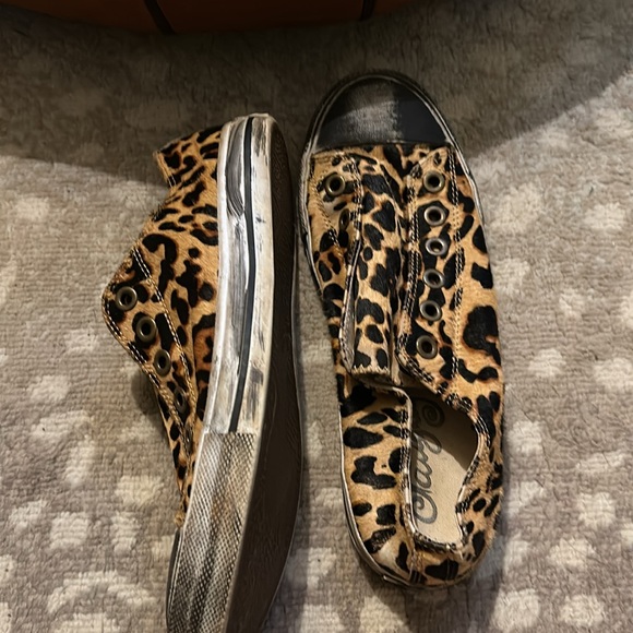 Naughty monkey slip on sneaker - Picture 2 of 3